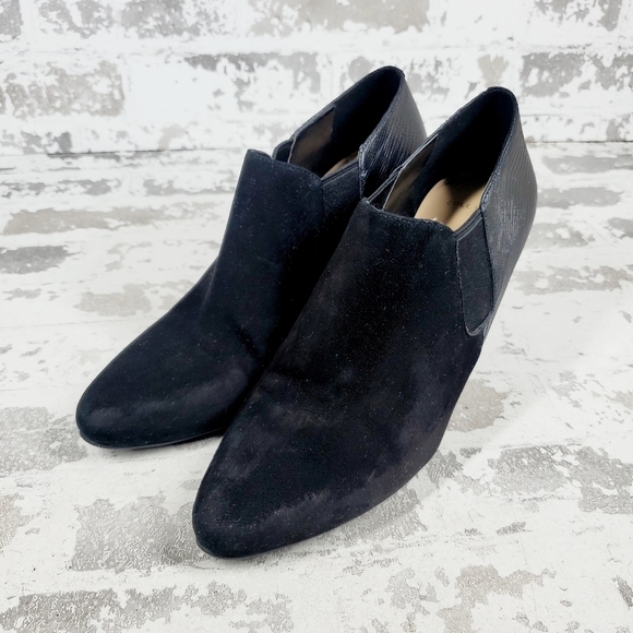 Cole Haan Womens Black Suede Elastic Gore Ankle Boots K23 - Picture 2 of 12